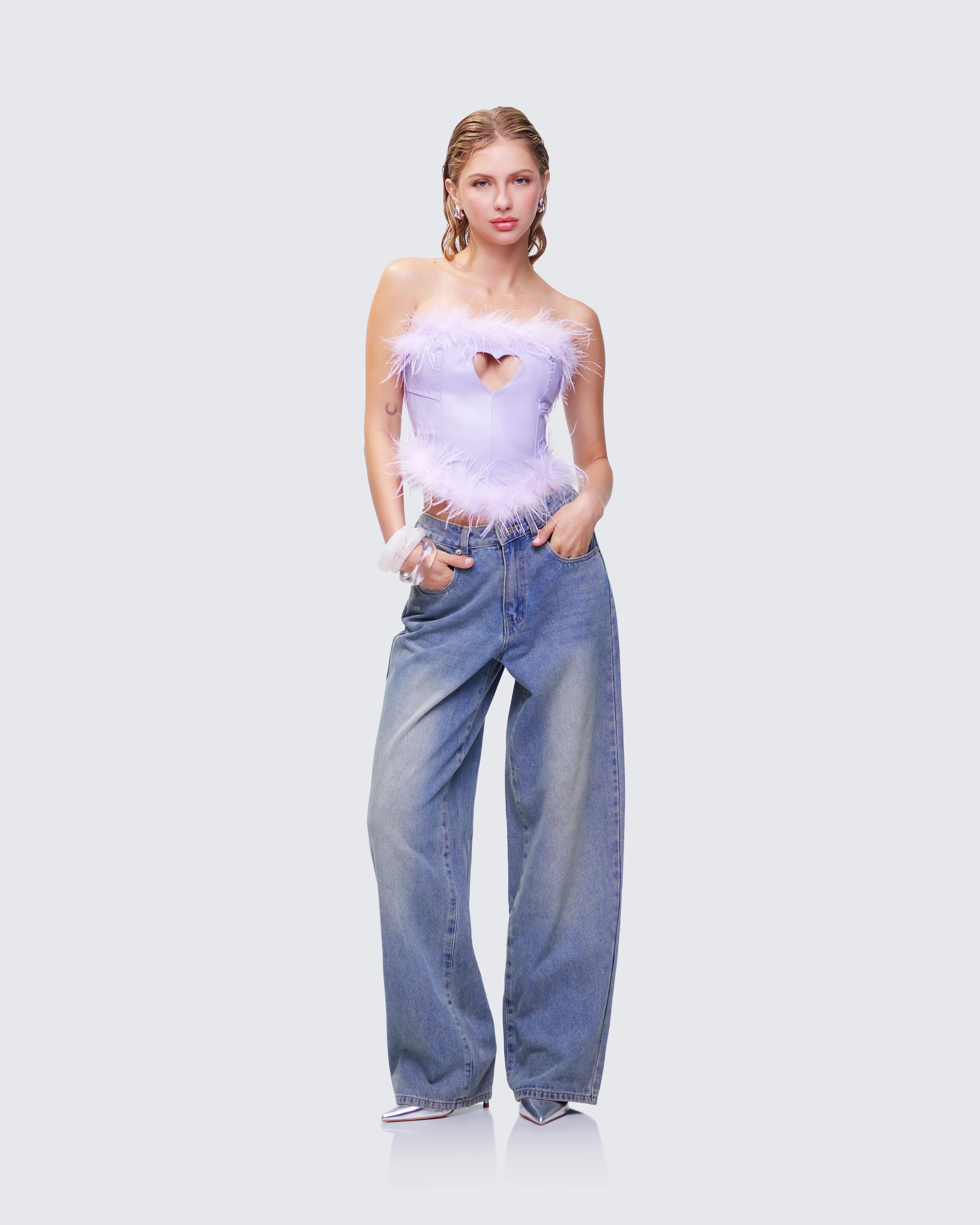 Abrielle Feather Set - Image 3