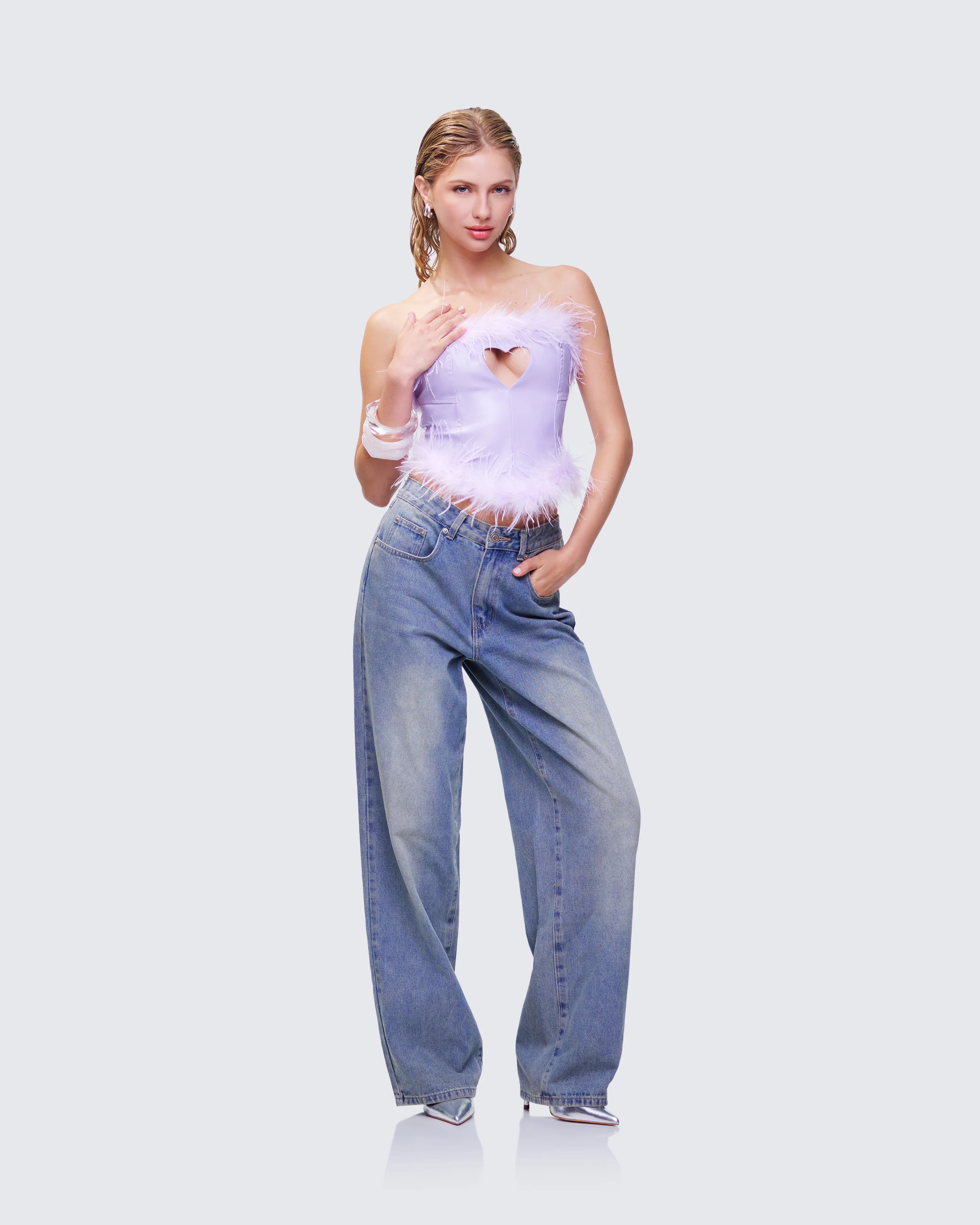 Abrielle Feather Set - Image 4