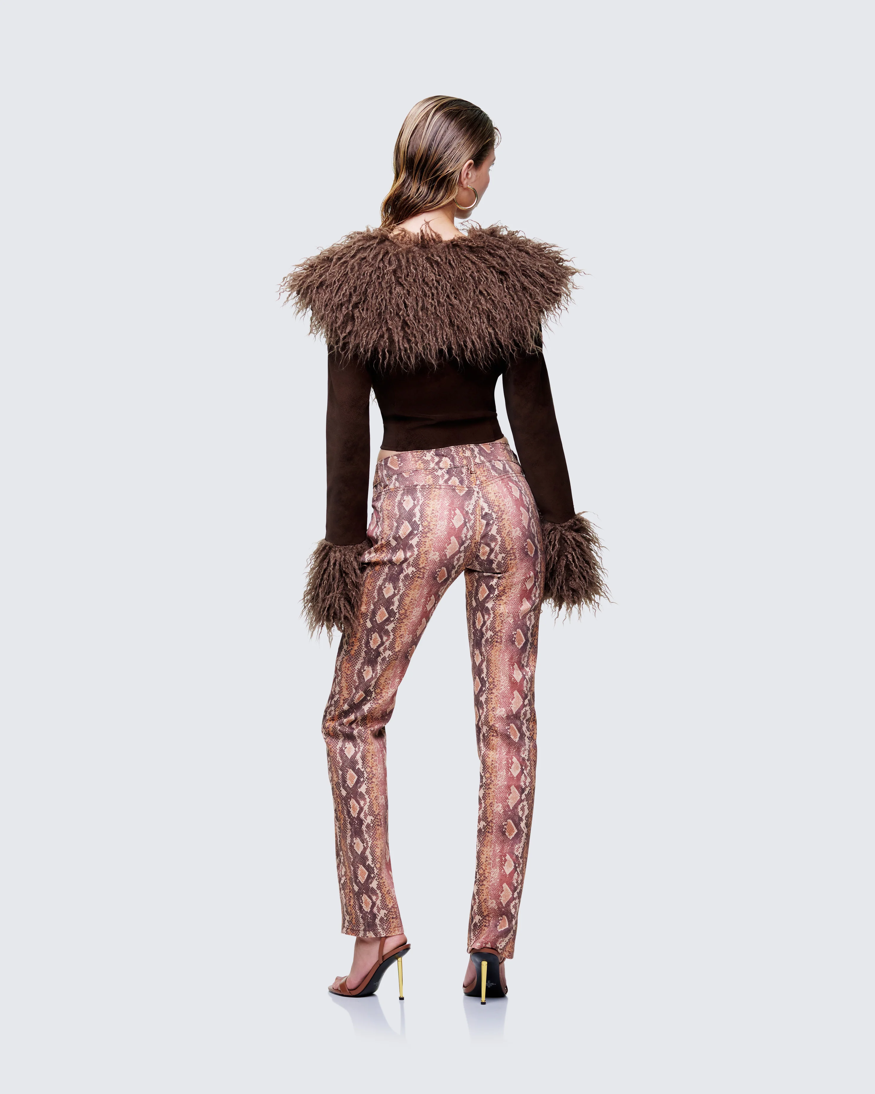 Athena Fur Set  - Image 10