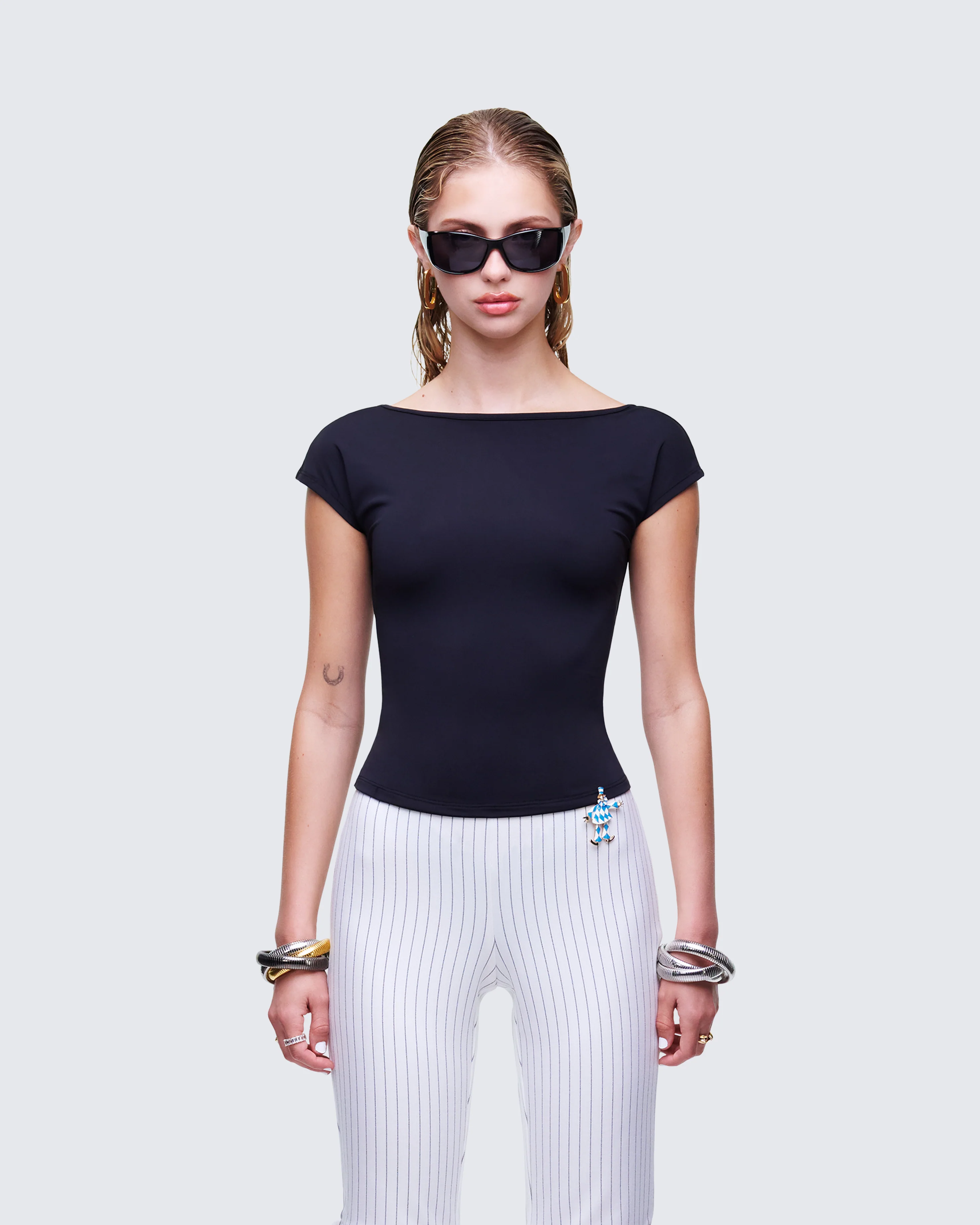 Caroline Black Backless Top - Image 2