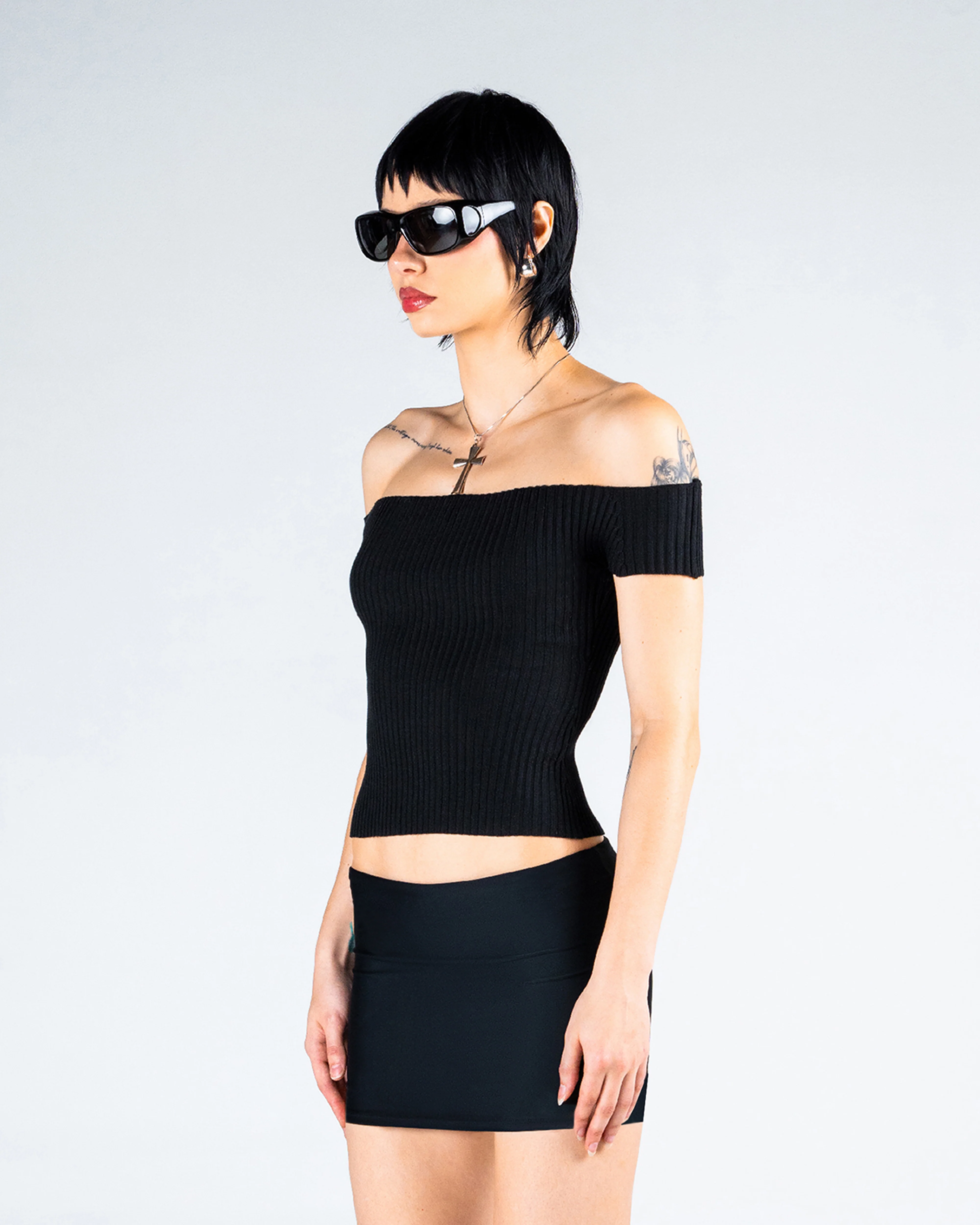 Crissle Black Rib Off Shoulder Top - Image 5