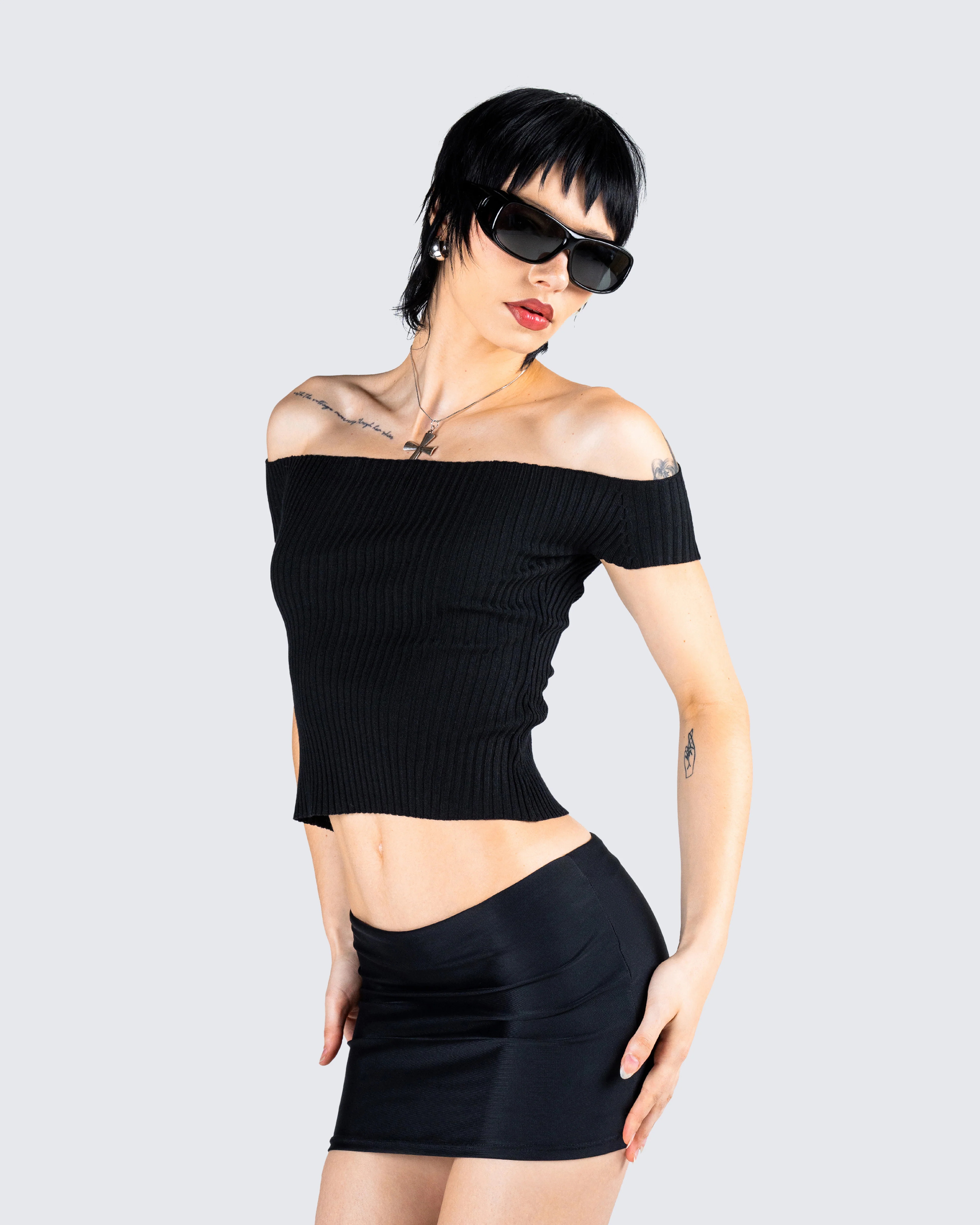 Crissle Black Rib Off Shoulder Top - Image 8