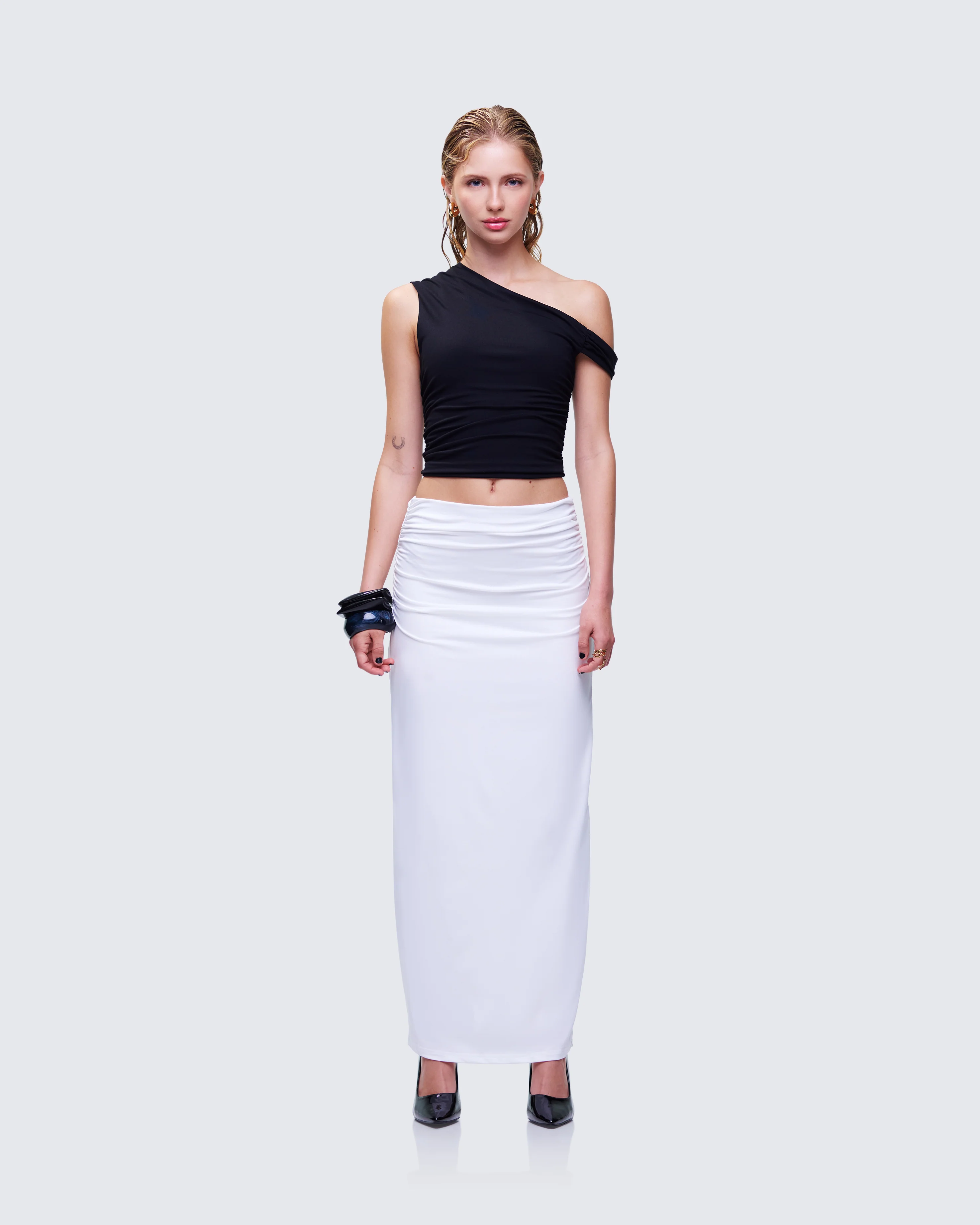 Eirene Asymmetrical Set - Image 2