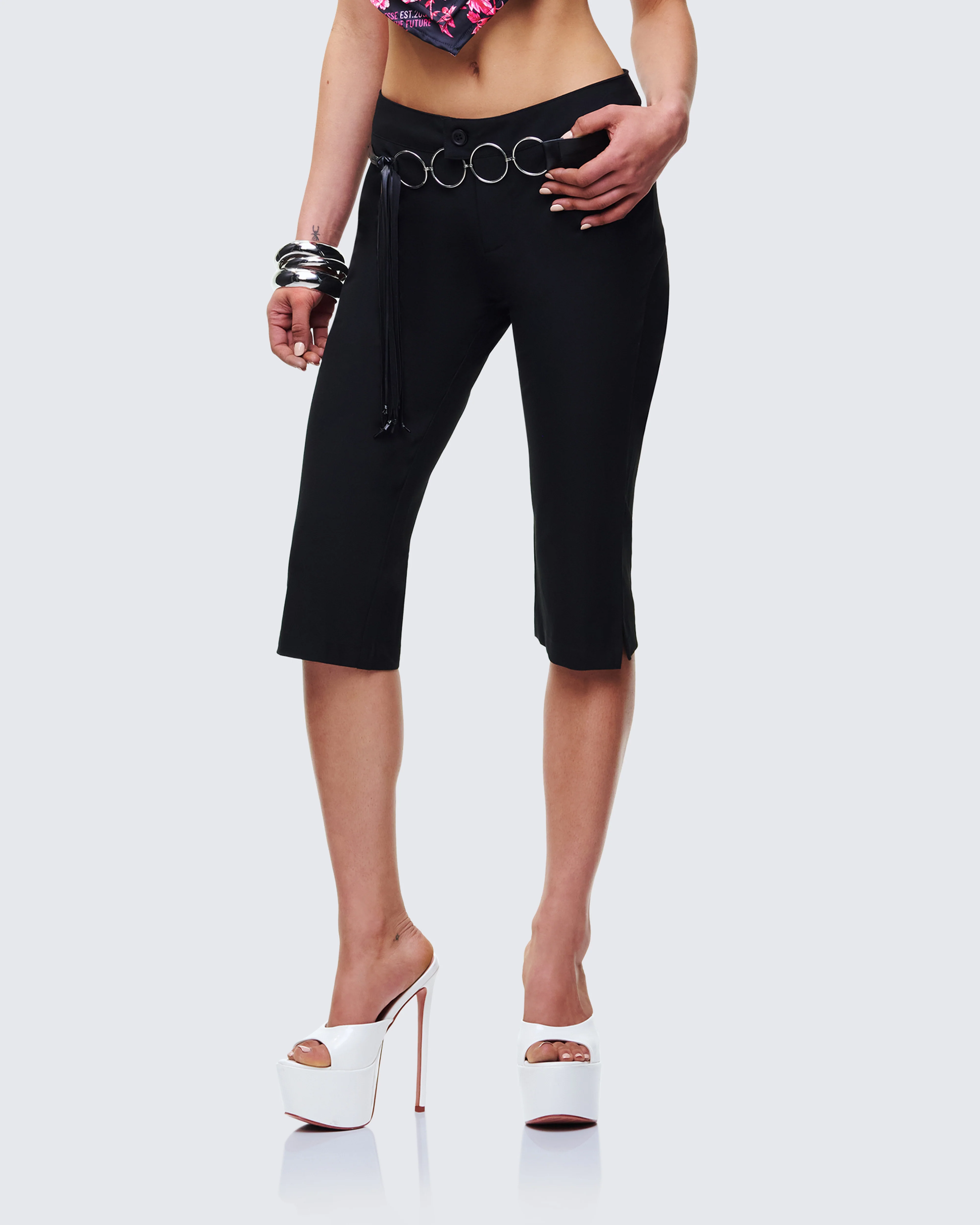 Ellie Black Woven Capri Pants - Image 3