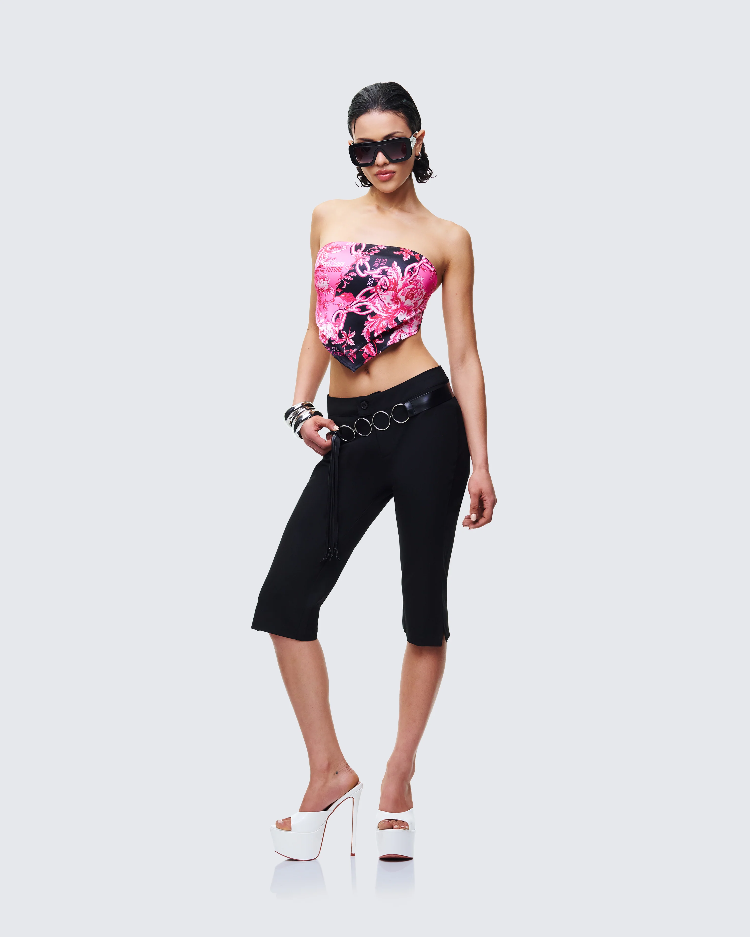 Ellie Black Woven Capri Pants - Image 5