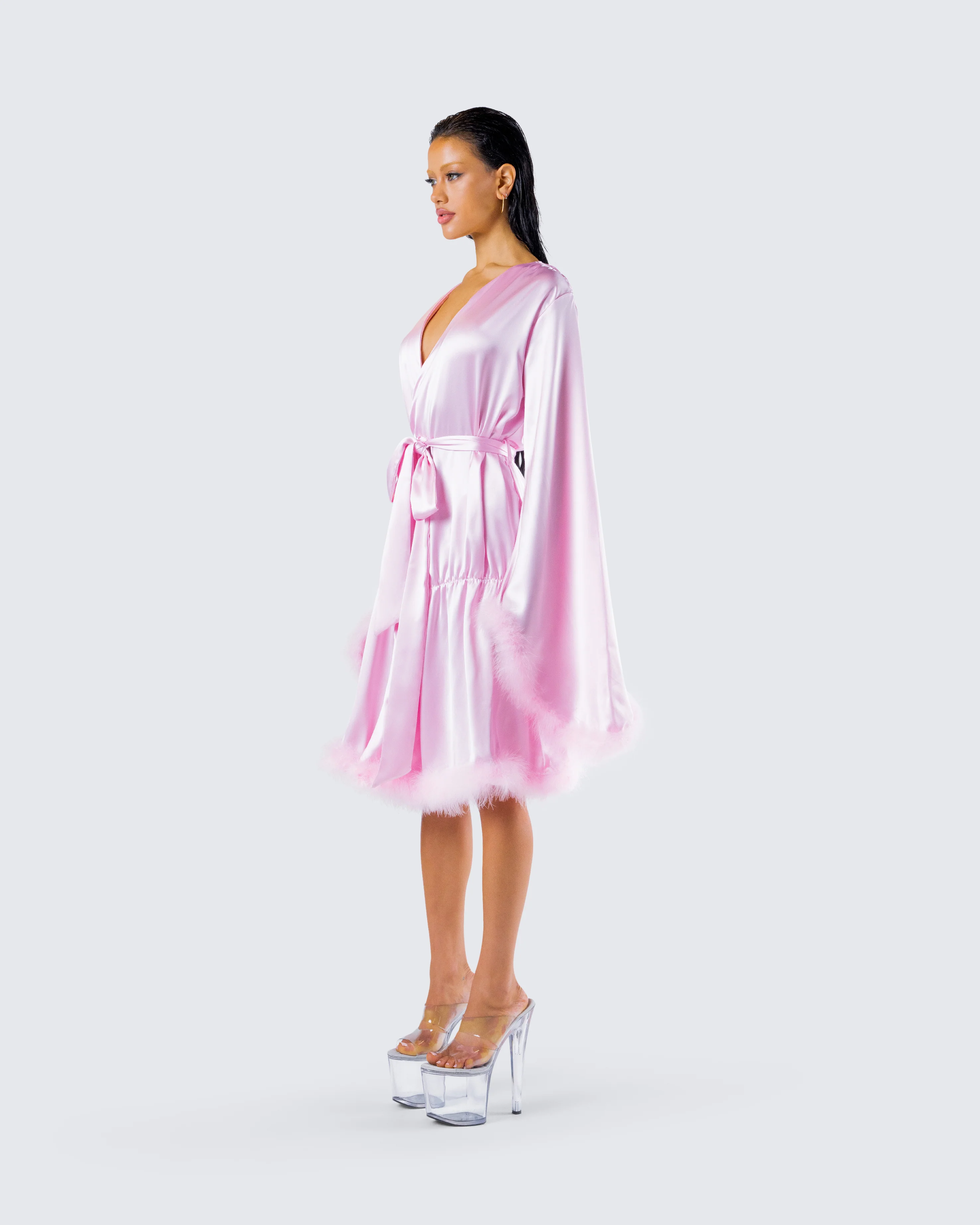Evalie Pink Feather Trim Robe - Image 5