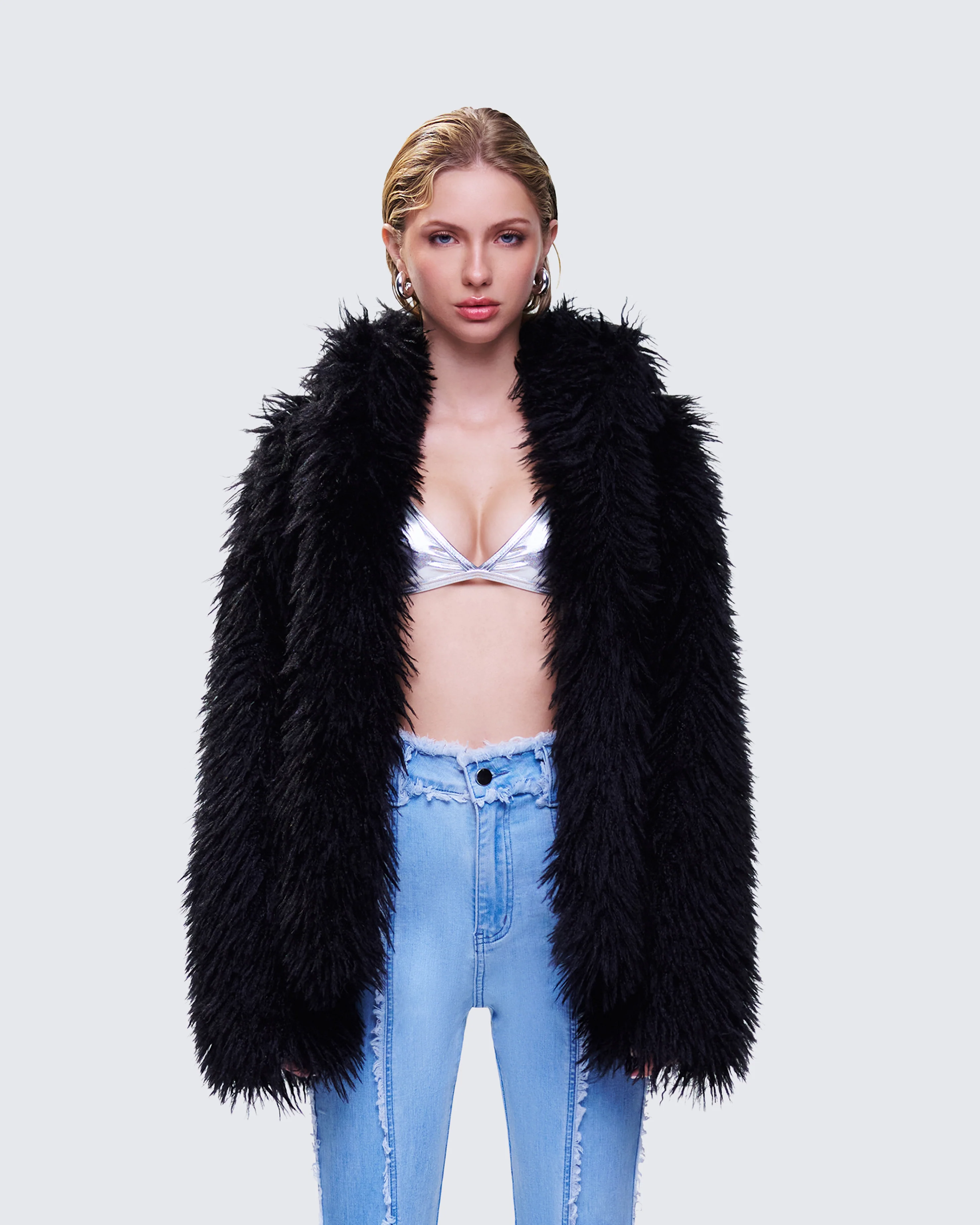 Fae Black Boxy Faux Fur Coat - Image 2