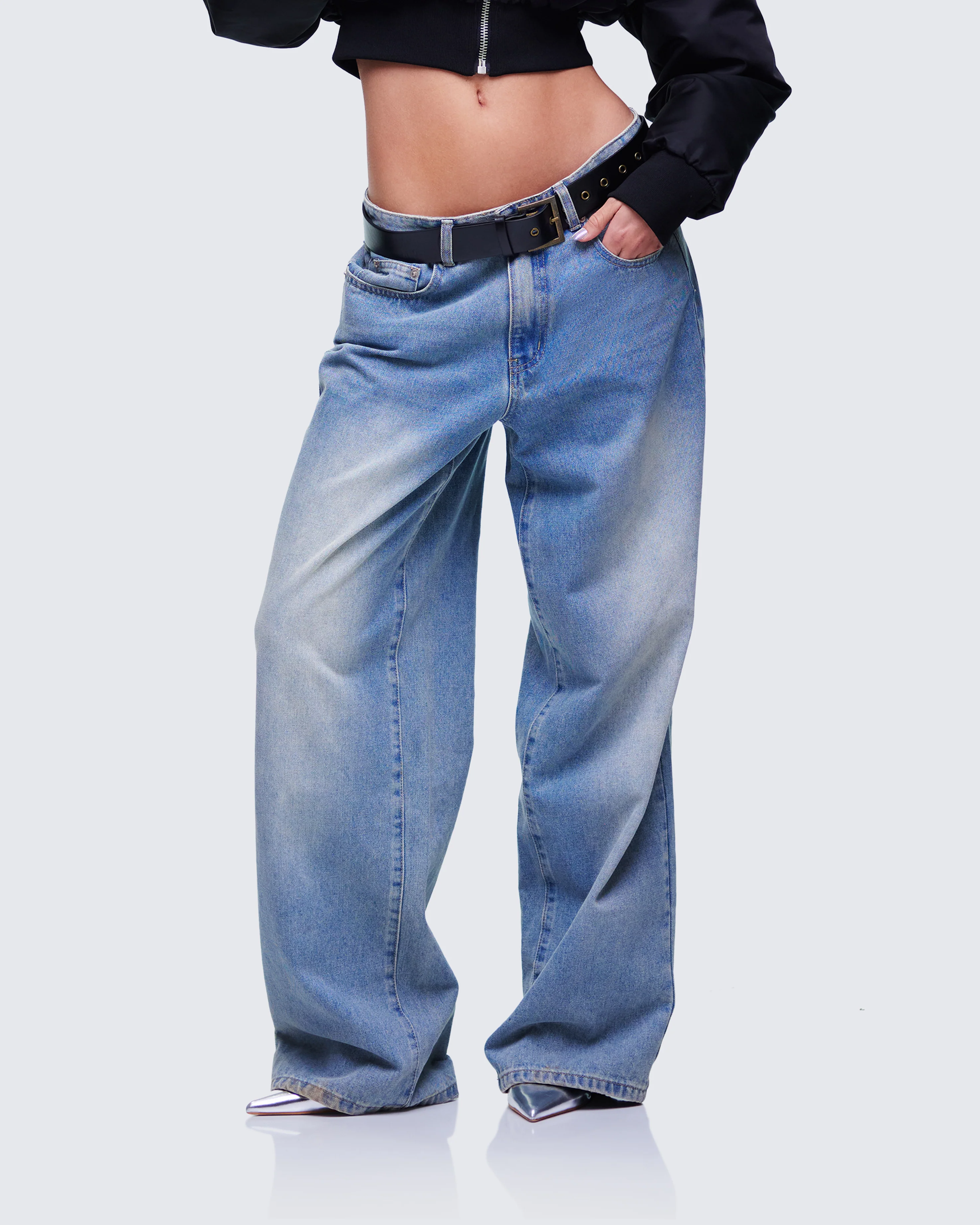 Isabeau Black Waist Belt - Image 3