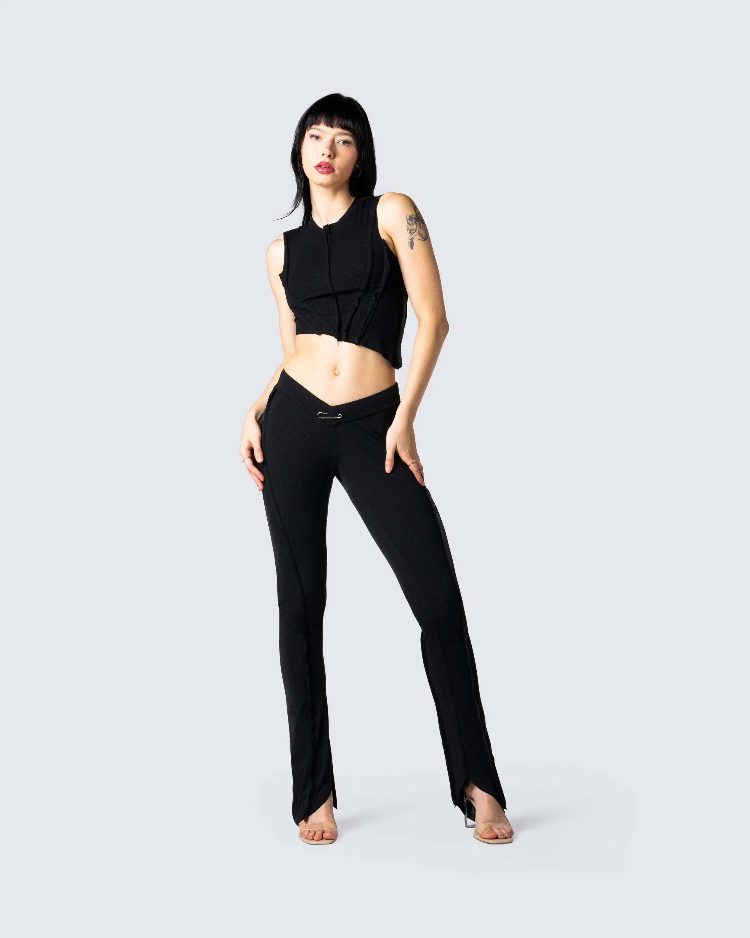 Iva Black Ribbed Cropped Top - Image 7