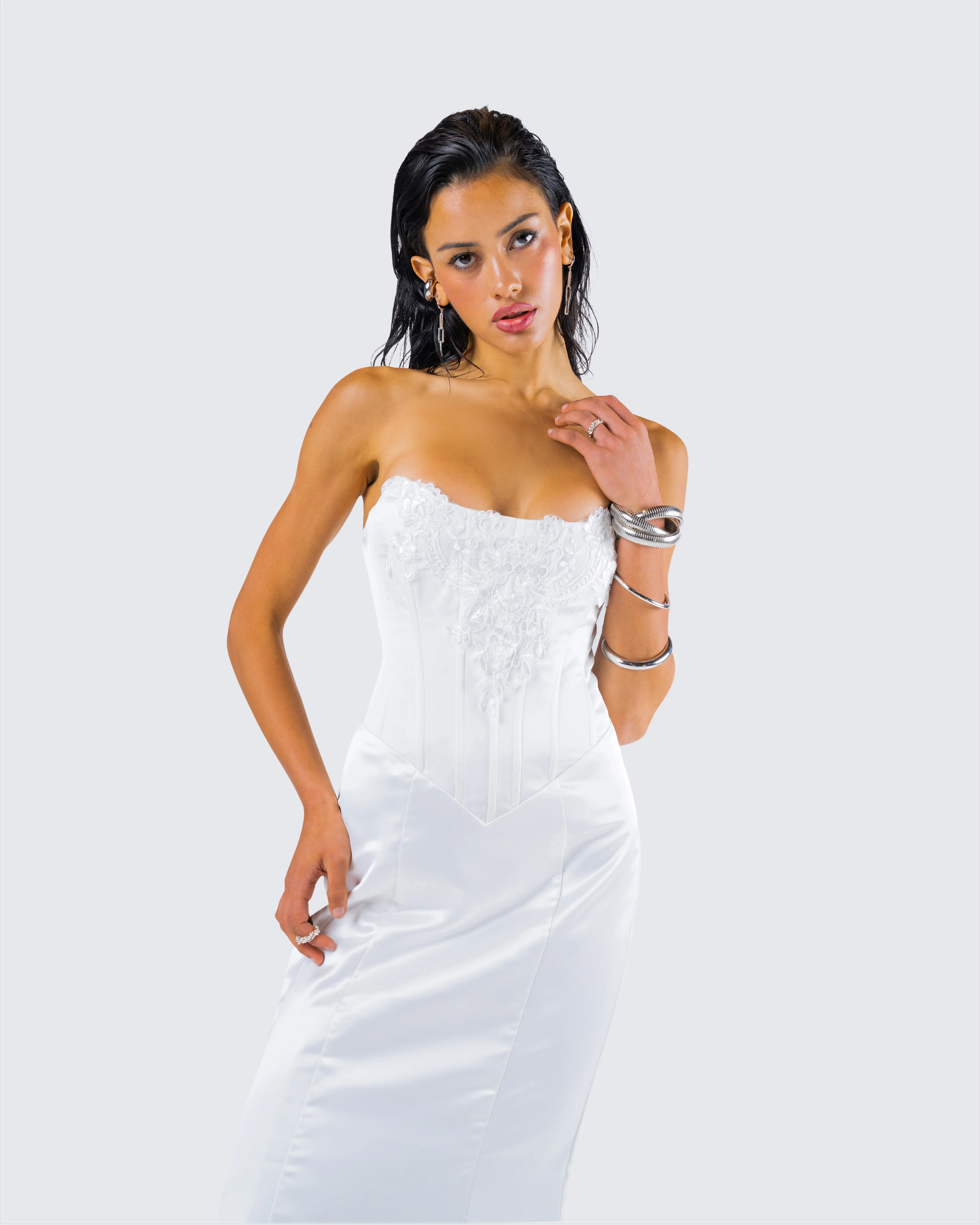 Katana White Lace Applique Gown - Image 9