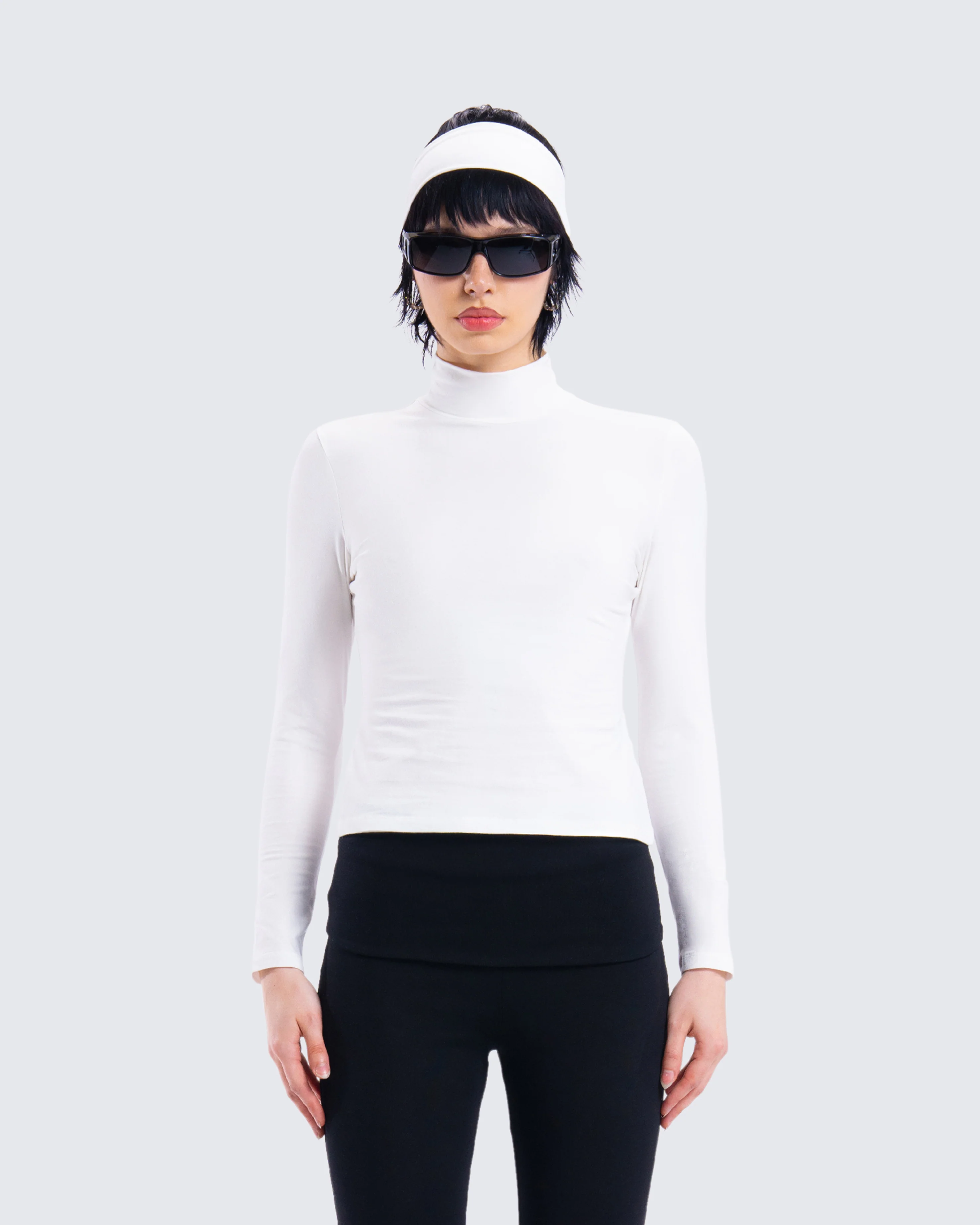 Kemi White Jersey Top And Headband - Image 4