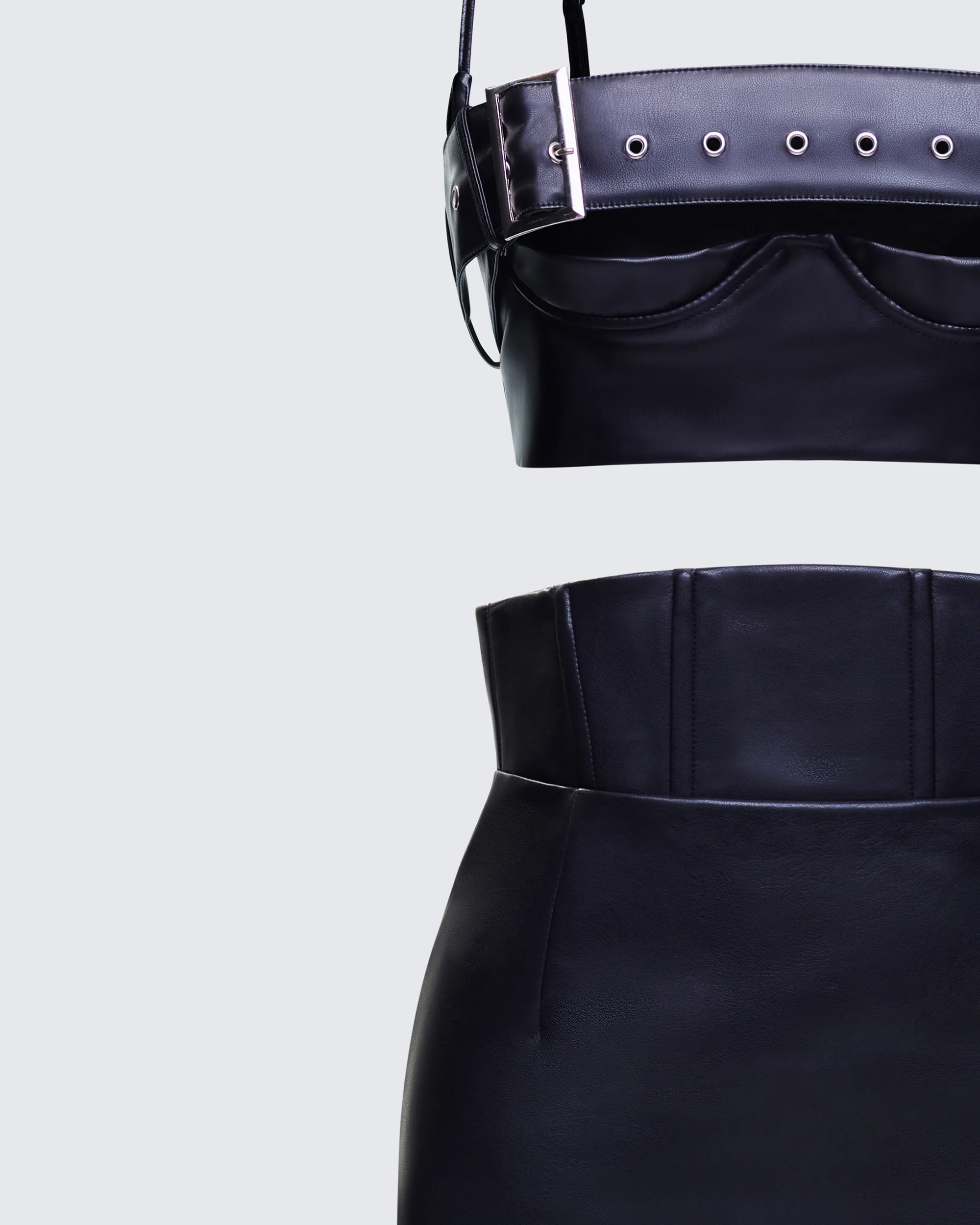 Kristin Leather Set - Image 6