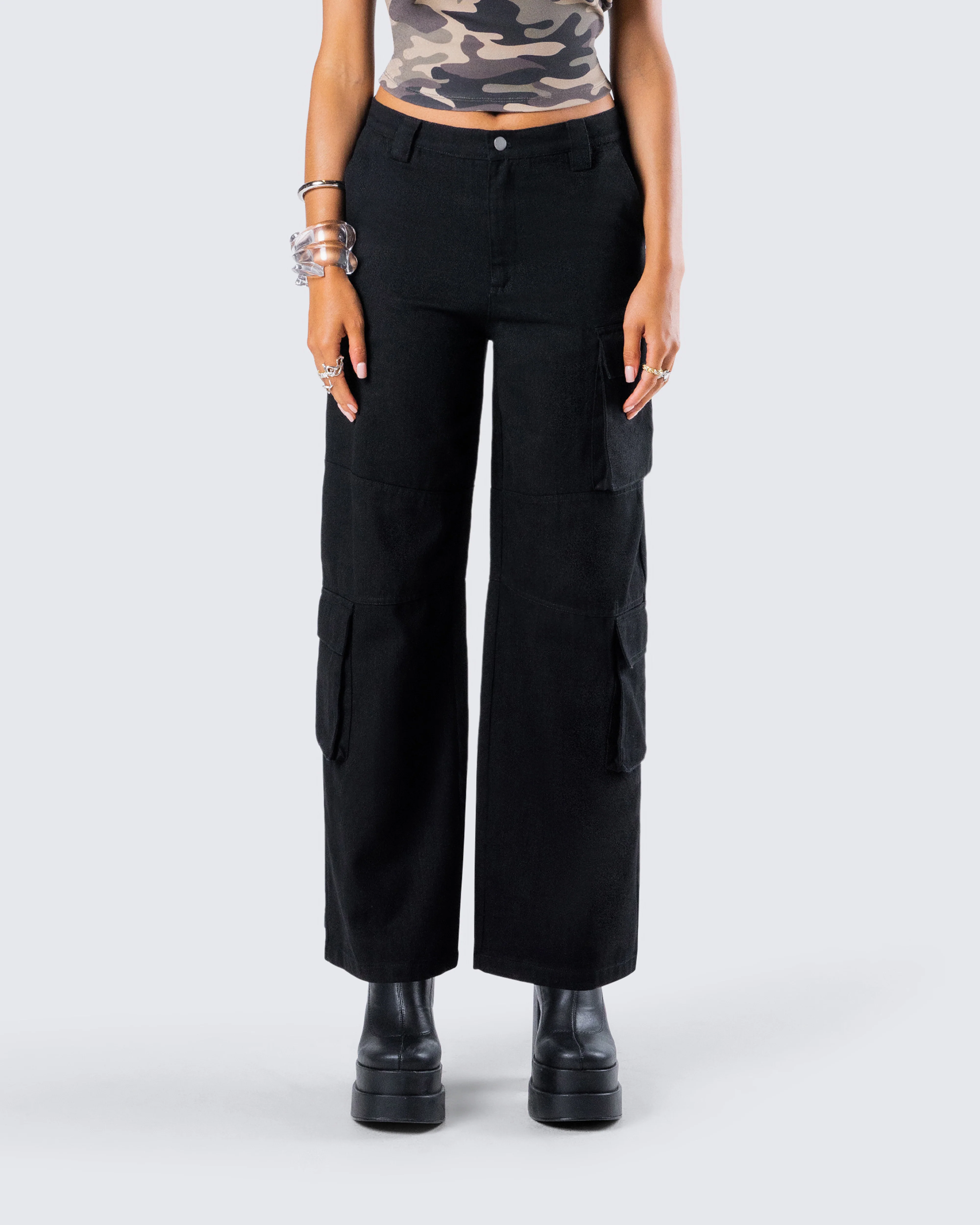 Laura Black Twill Cargo Pant - Image 4