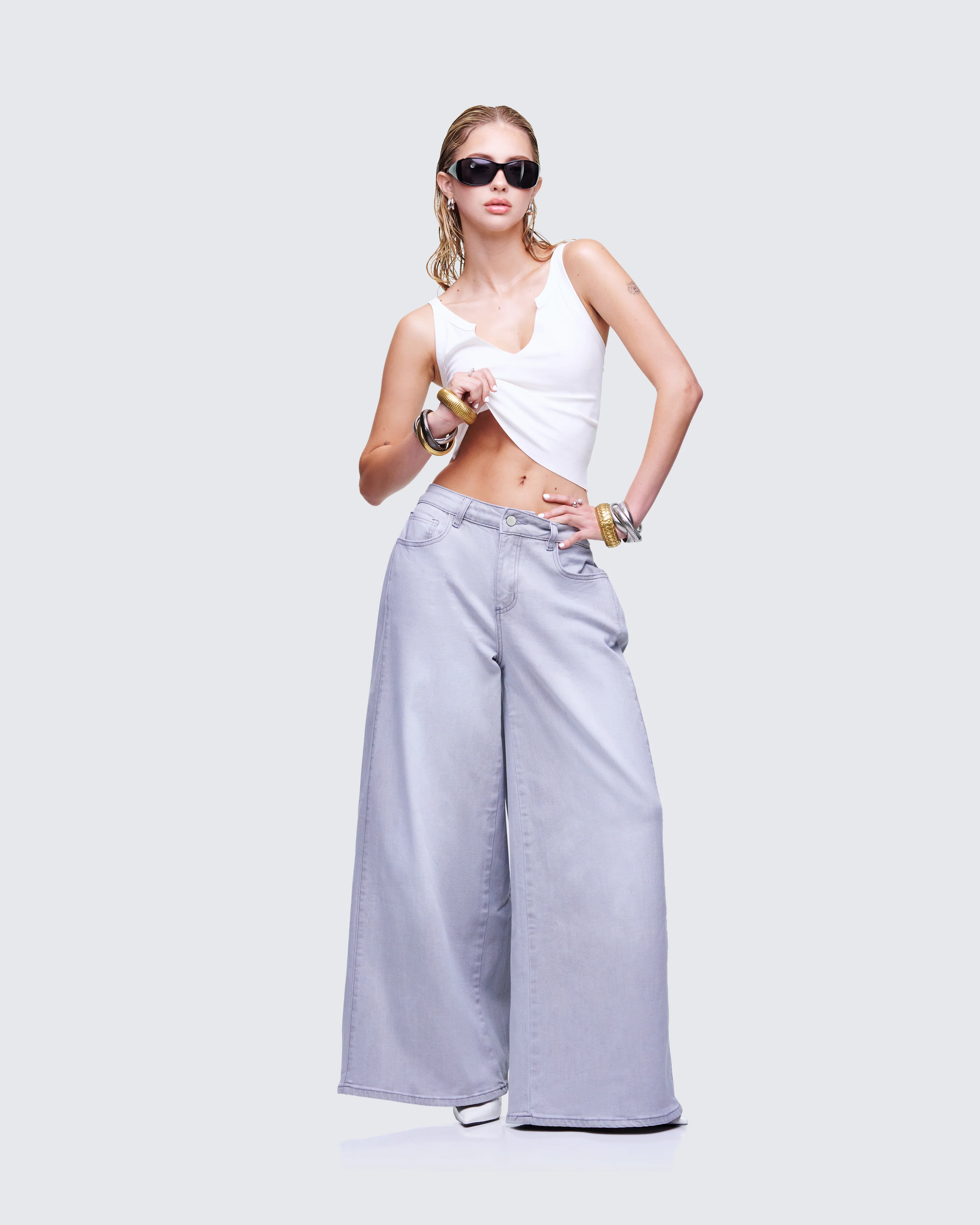 Lysandra Washed Grey Pleat Inset Jean - Image 5