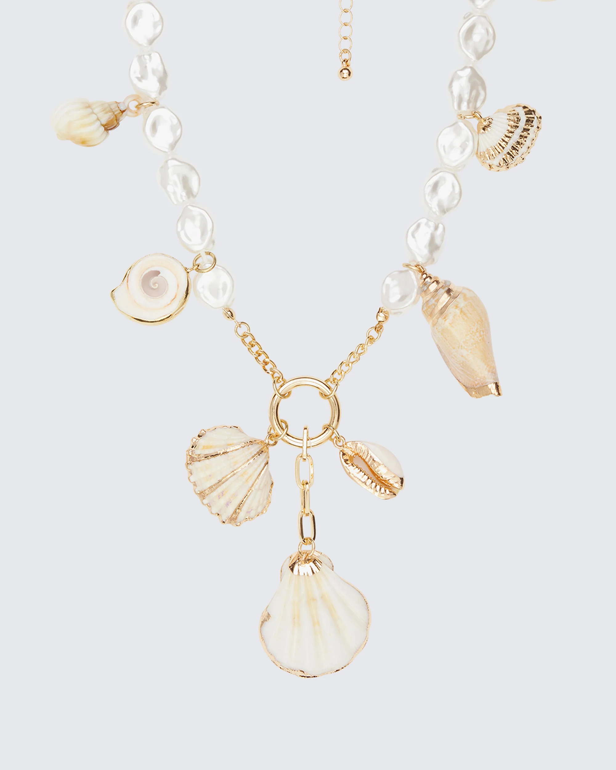 Mika Gold Shell Charm Pearl Necklace - Image 2