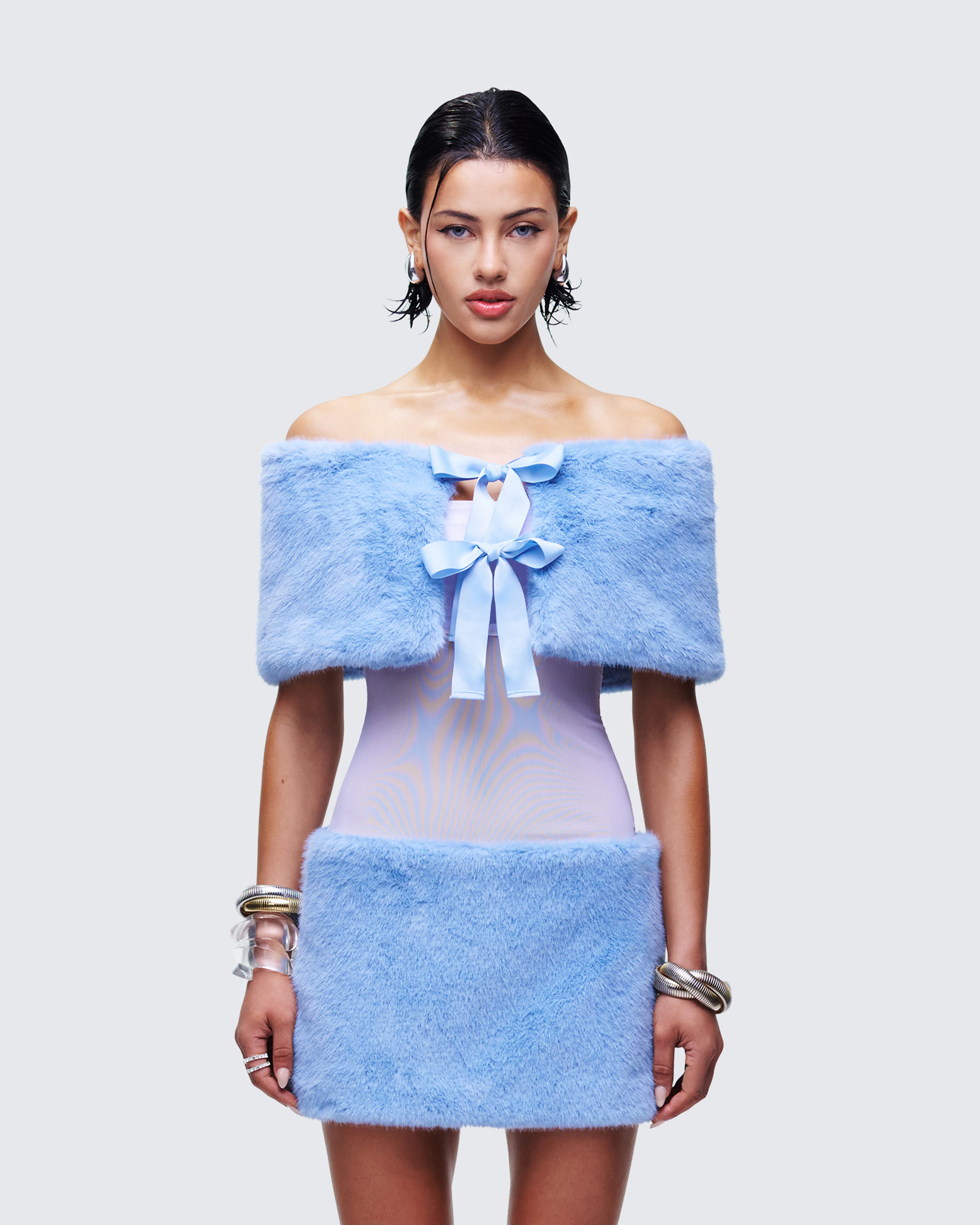 Noelle Blue Faux Fur Shrug - Image 2