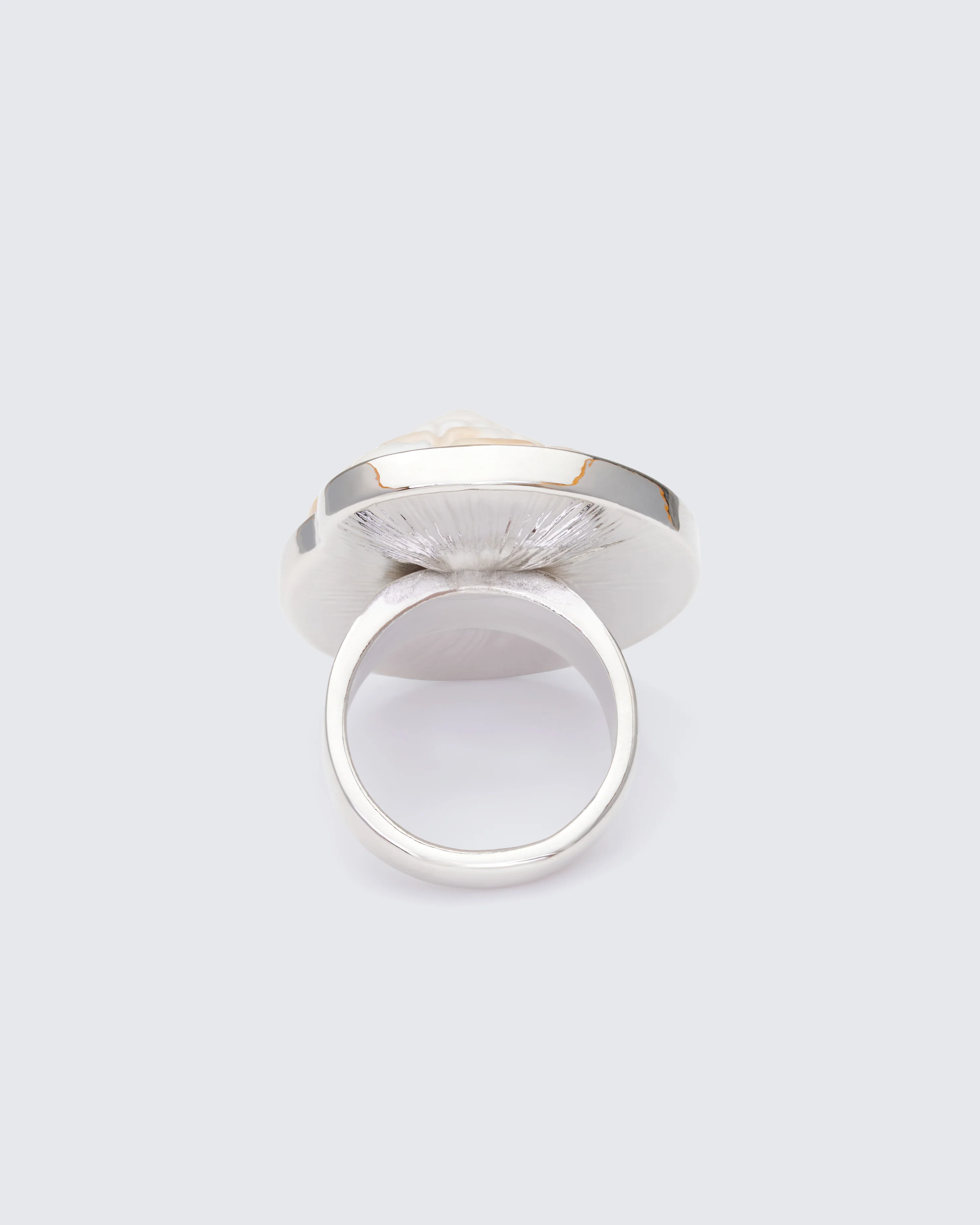 Olivienne Silver Seashell Ring - Image 2