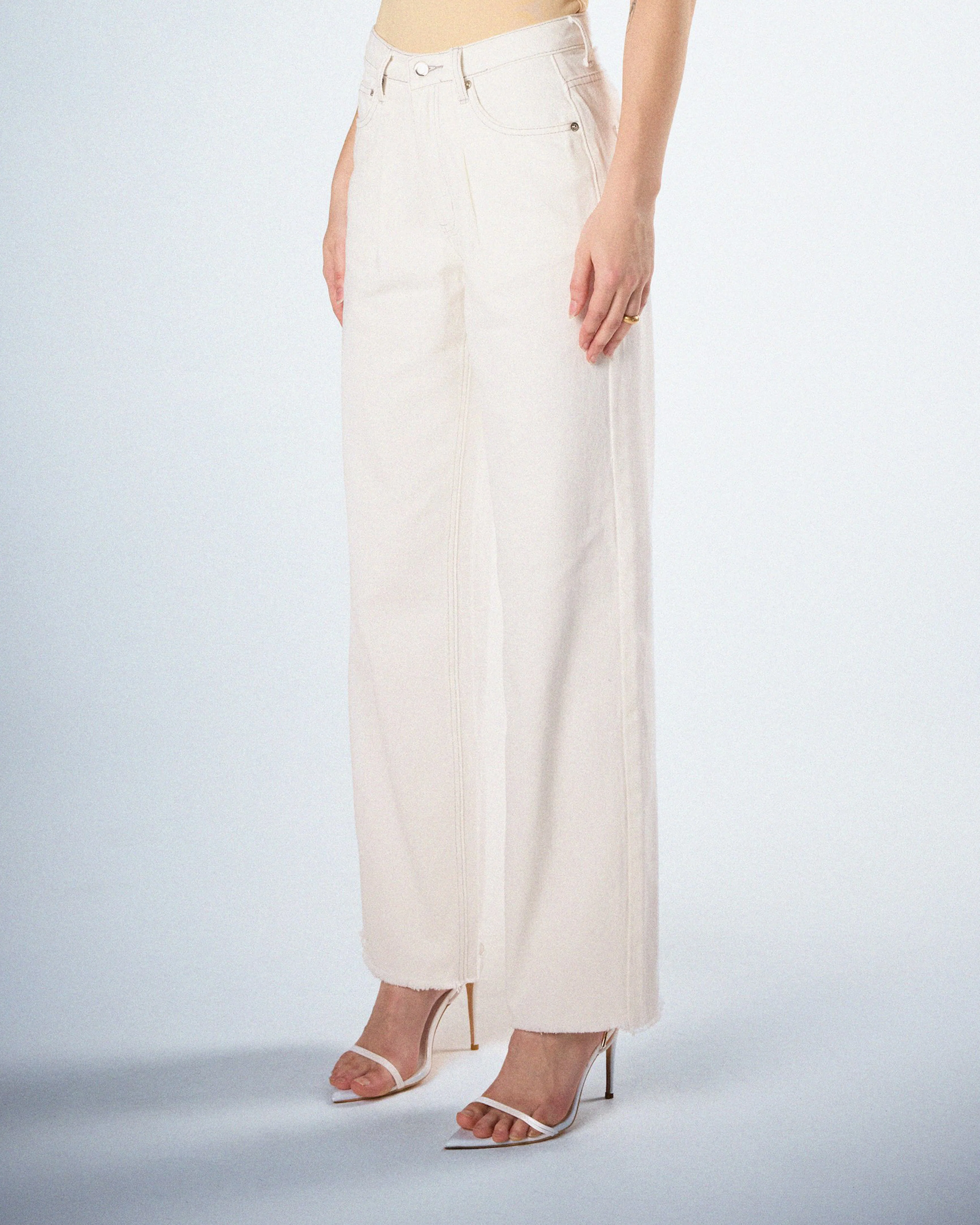Saga White Frayed Denim Jean - Image 5