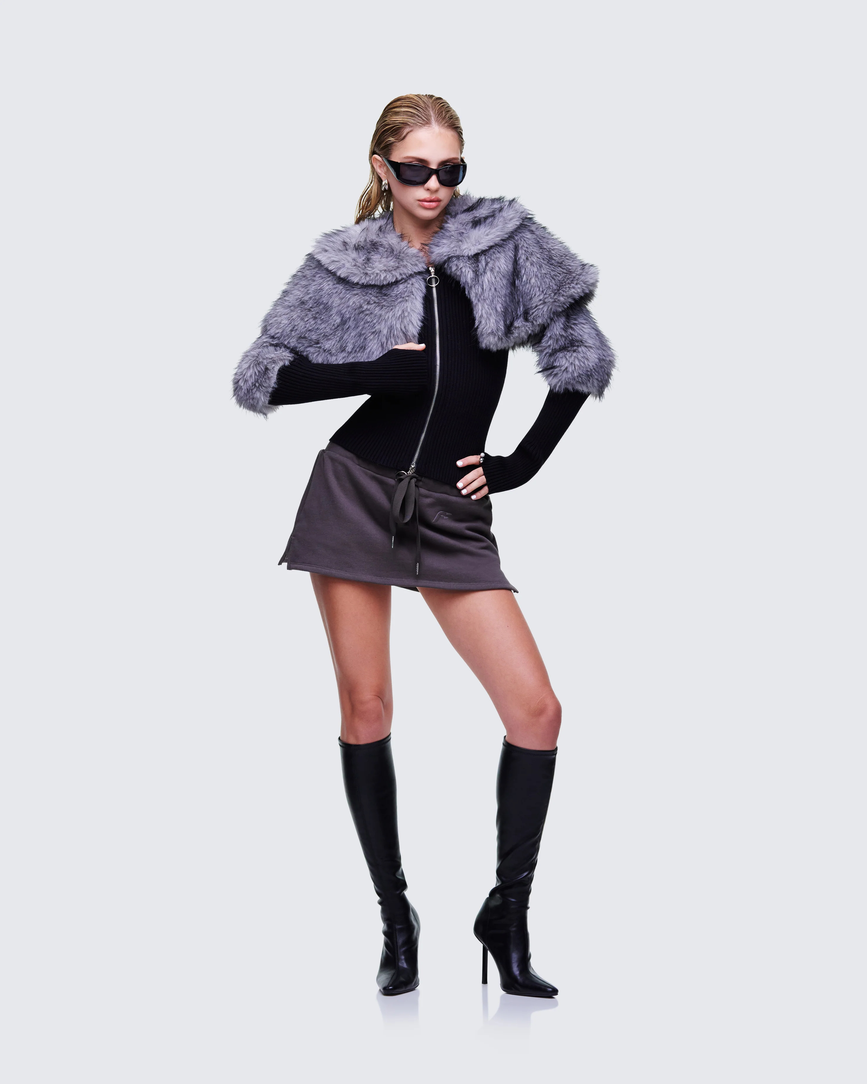 Talia Toggled Set - Image 4