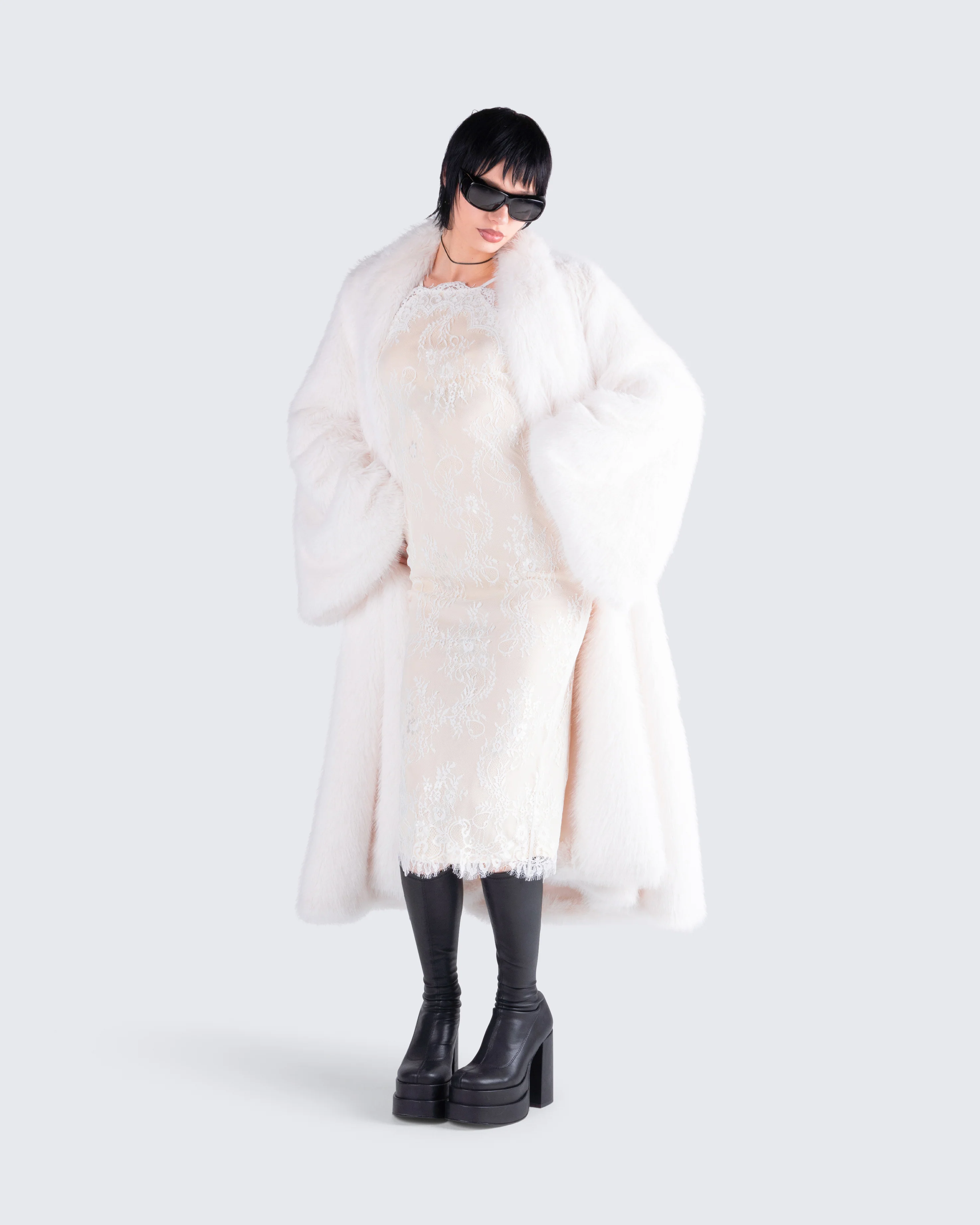 Tyra Faux Fur Set - Image 7
