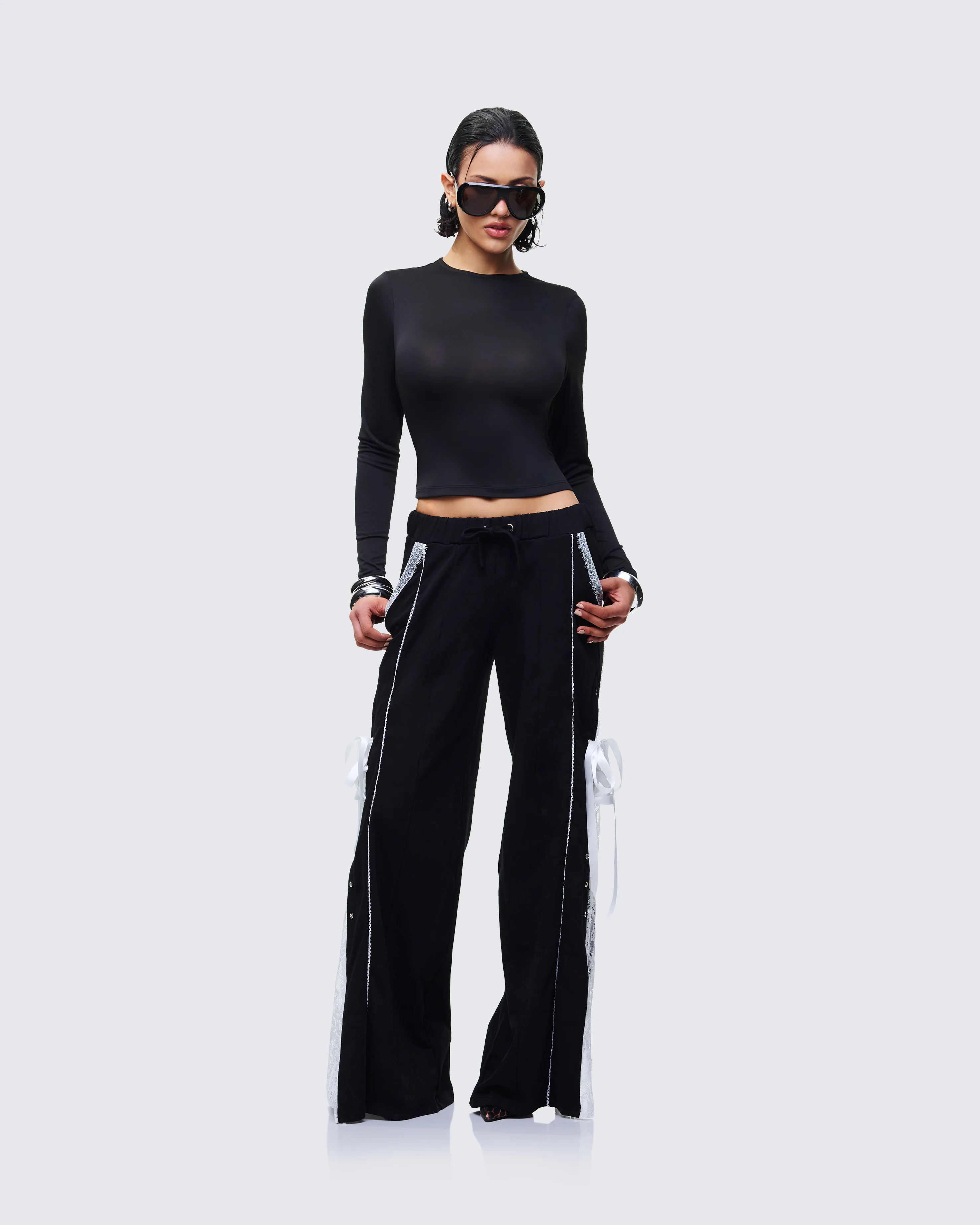 Corbyn Black Set - Image 2