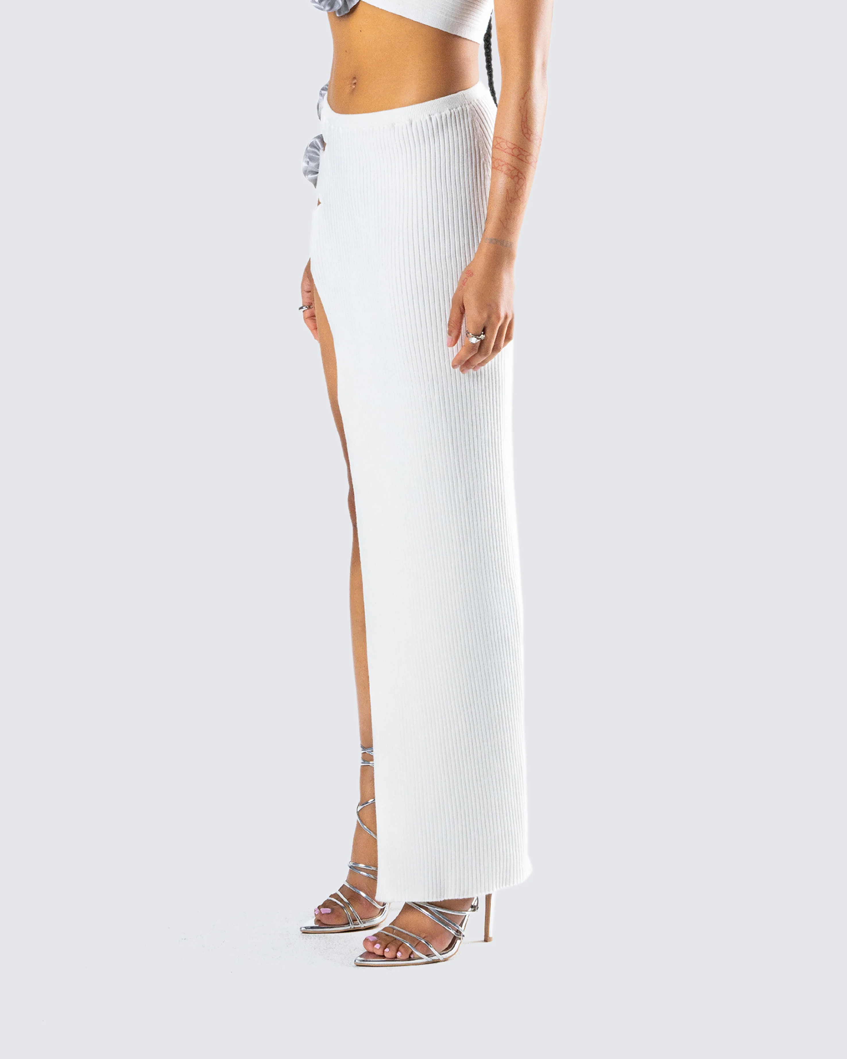 Yuka White Rosette Knit Maxi Skirt - Image 5