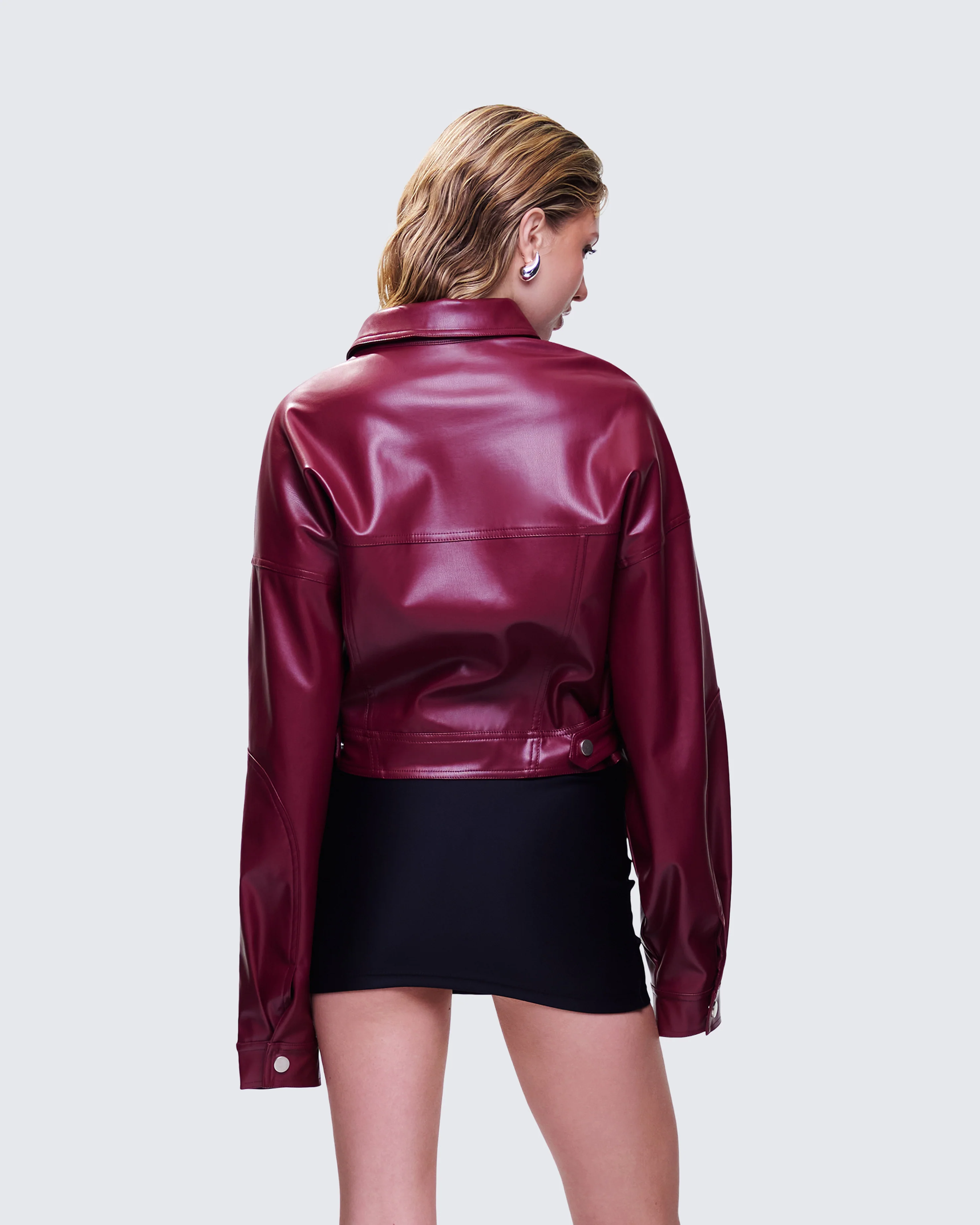 Zui Maroon Vegan Leather Oversized Cropped Jacket - Image 6